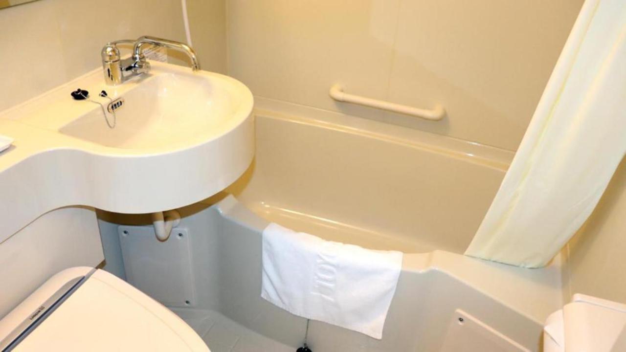 Toyoko Inn Iwakuni Eki Nishi Guchi מראה חיצוני תמונה
